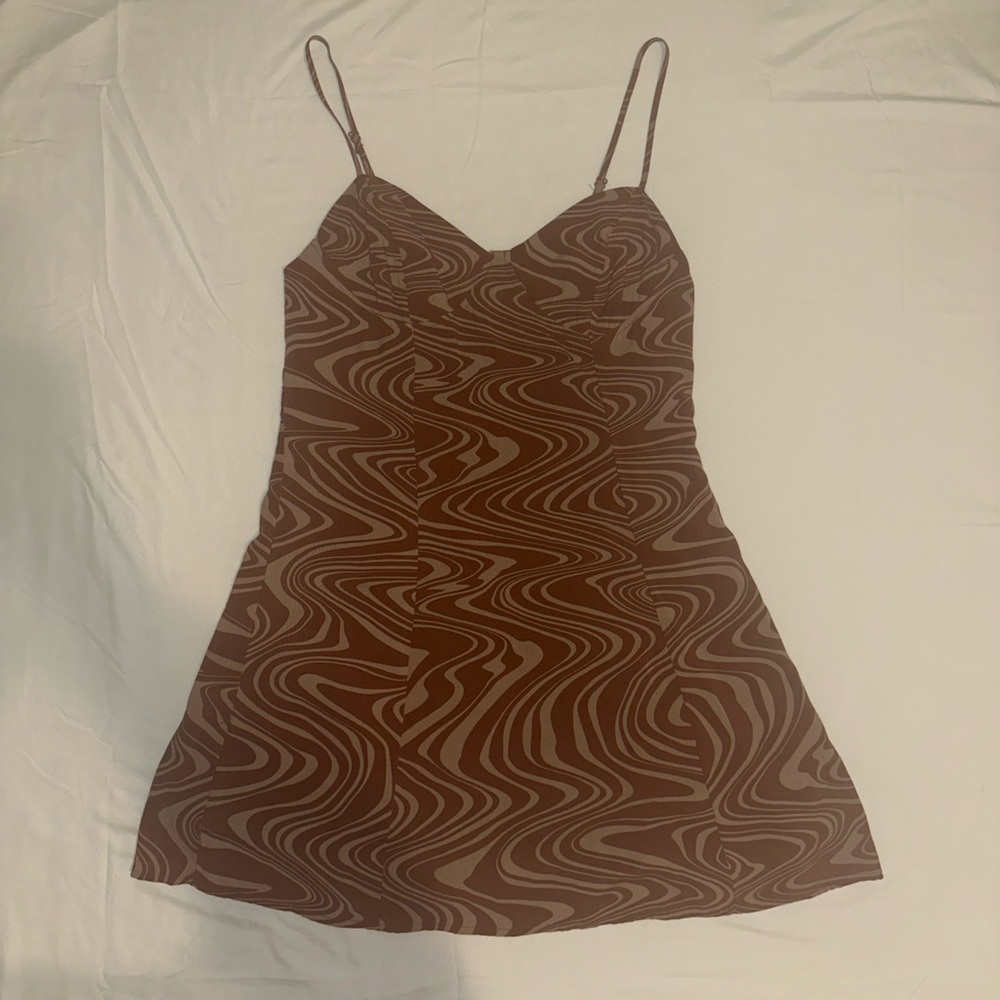 LA Hearts Brown Swirl Pattern Mini Dress